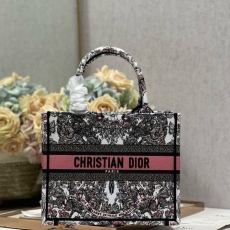 Christian Dior Shopping Bags